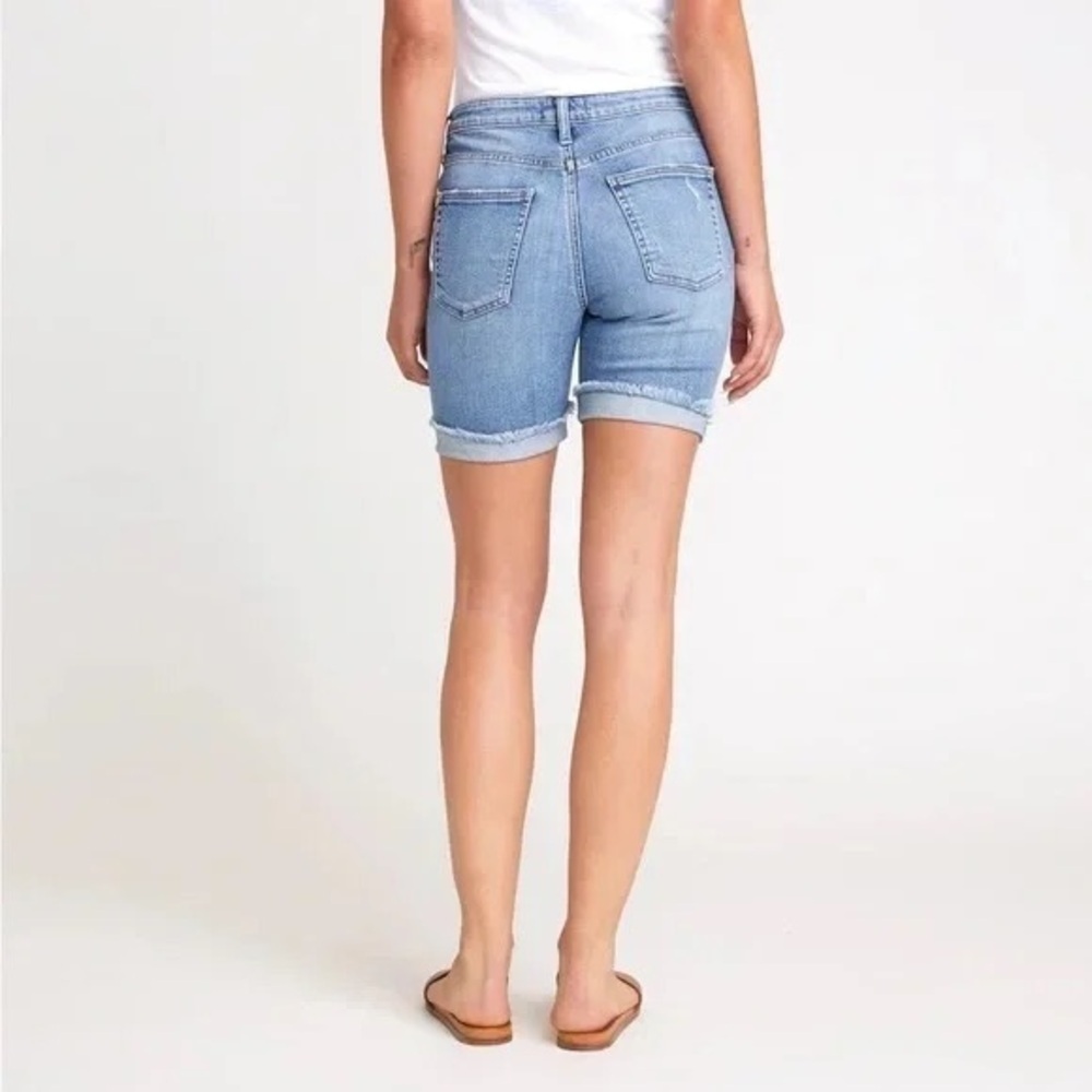SILVER JEANS CO | Sure Thing Long Shorts Size 27 - Picture 4 of 5